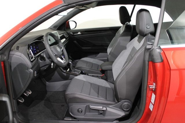 Volkswagen T-Roc Cabriolet R-Line 1.5 l TSI OPF 110 kW (150 foto 9