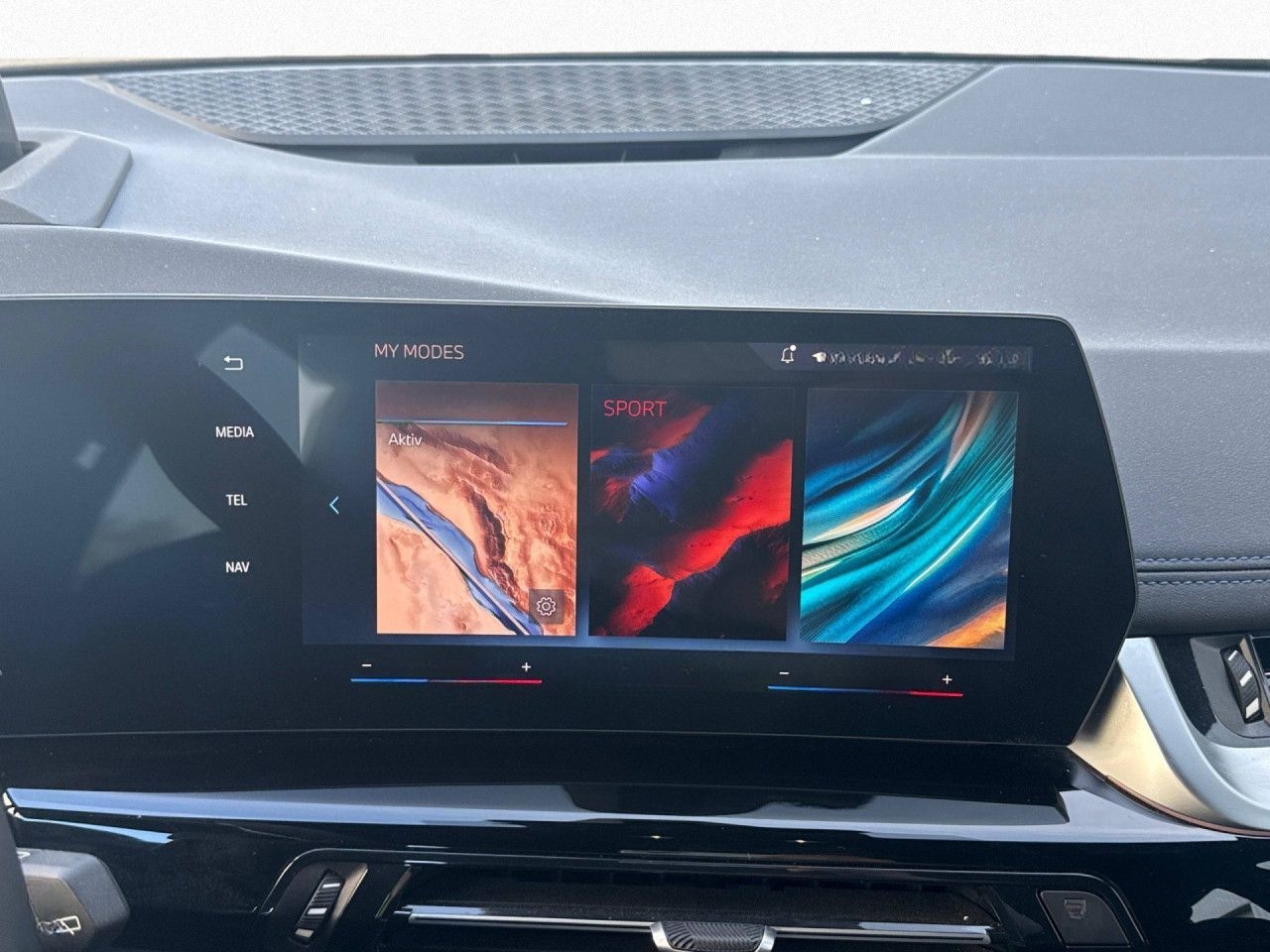 BMW 220i AT M Sport AHK DA+ RFK HUD LiCoPro H&K Navi foto 18