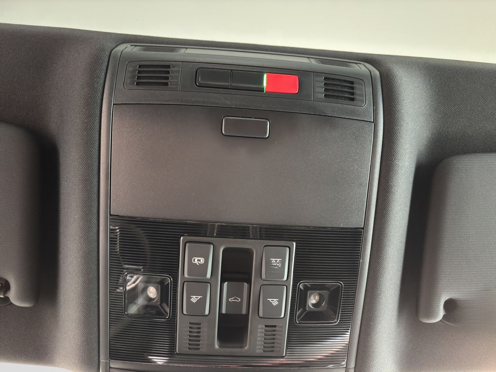 Volkswagen Arteon 2.0 TDI 4Motion R-Line +DSG+AHK+HARMAN+LM foto 13