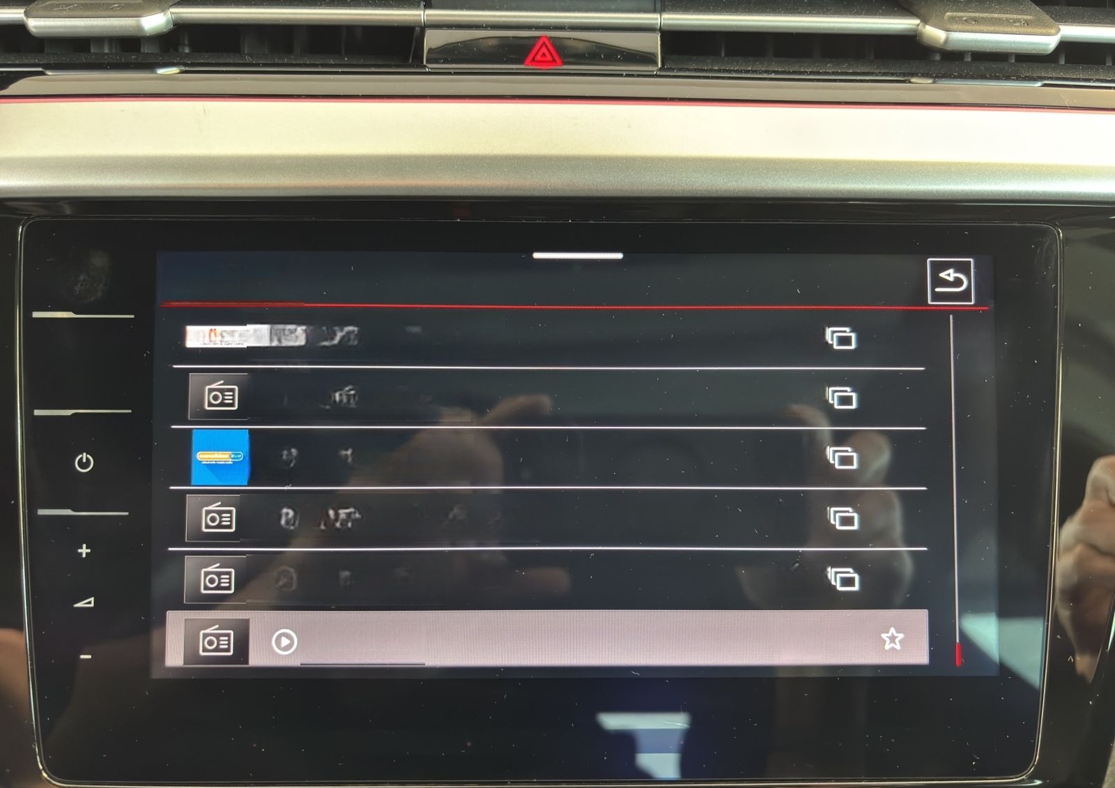 Volkswagen Arteon 2.0 TDI 4Motion R-Line +DSG+AHK+HARMAN+LM foto 19