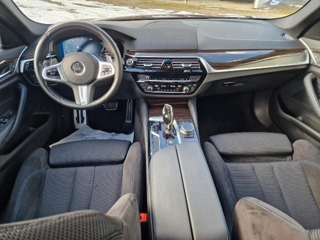 BMW 540  i xDrive*M-Sport*Head-Up*Live Cockpit*360° foto 17