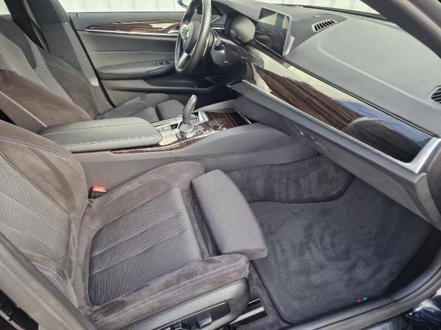 BMW 540  i xDrive*M-Sport*Head-Up*Live Cockpit*360° foto 26