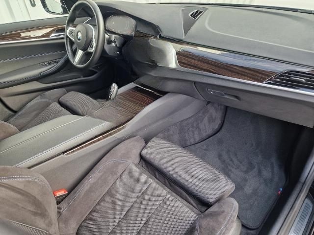 BMW 540  i xDrive*M-Sport*Head-Up*Live Cockpit*360° foto 27