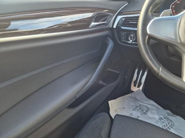 BMW 540  i xDrive*M-Sport*Head-Up*Live Cockpit*360° foto 30