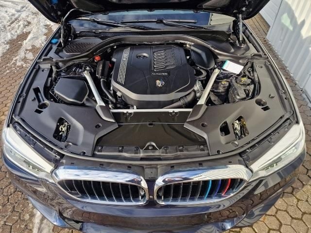 BMW 540  i xDrive*M-Sport*Head-Up*Live Cockpit*360° foto 33
