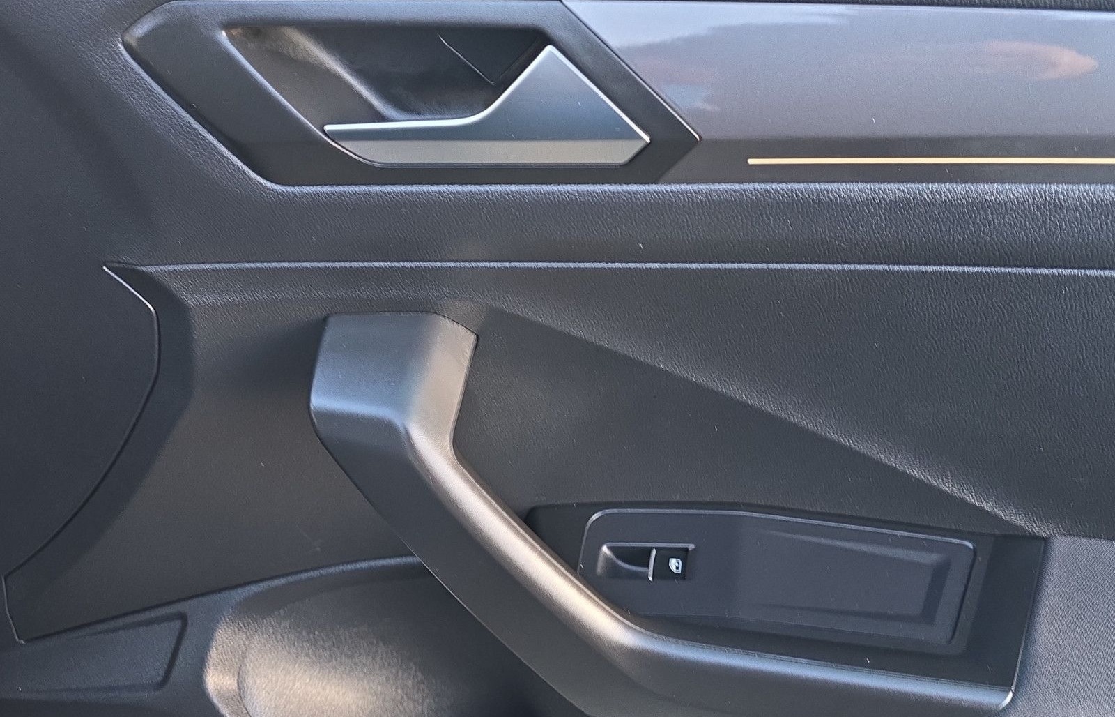 Volkswagen T-Roc IQ.DRIVE AUS 1.HAND TOP ZUSTAND foto 34