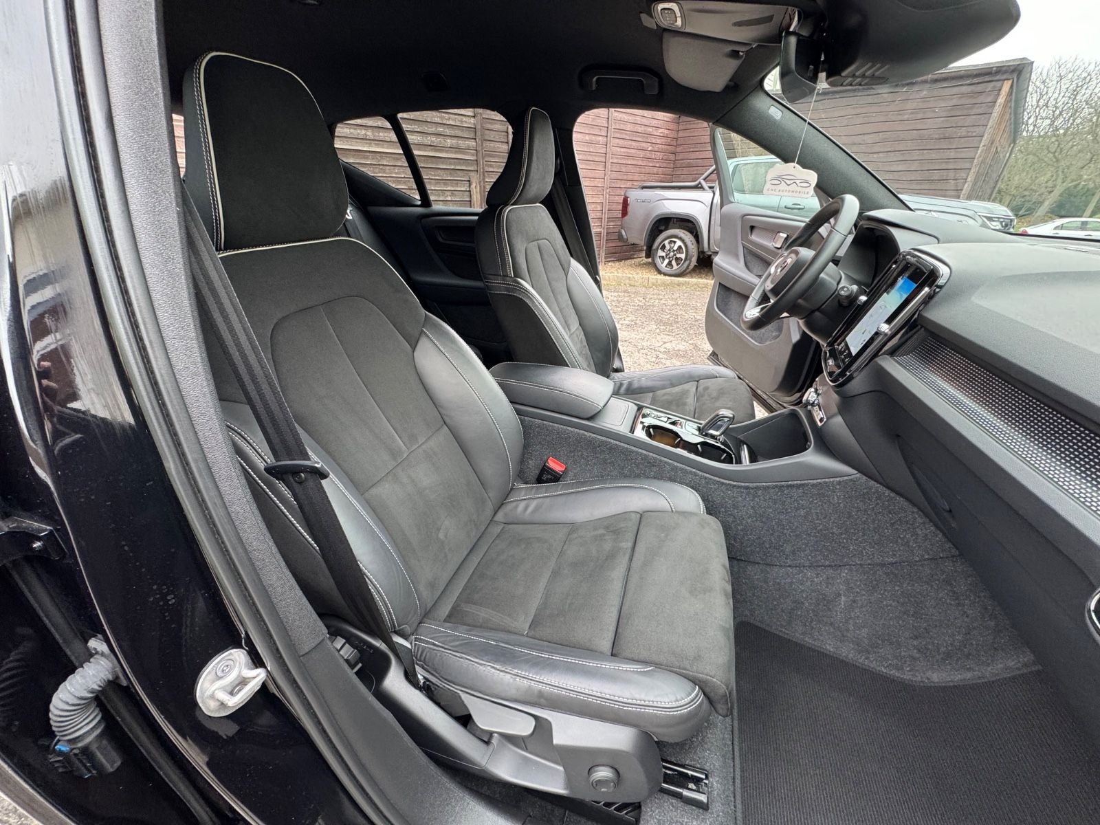 Volvo XC40 R Design 2WD PilotAssist/H&K/ foto 14