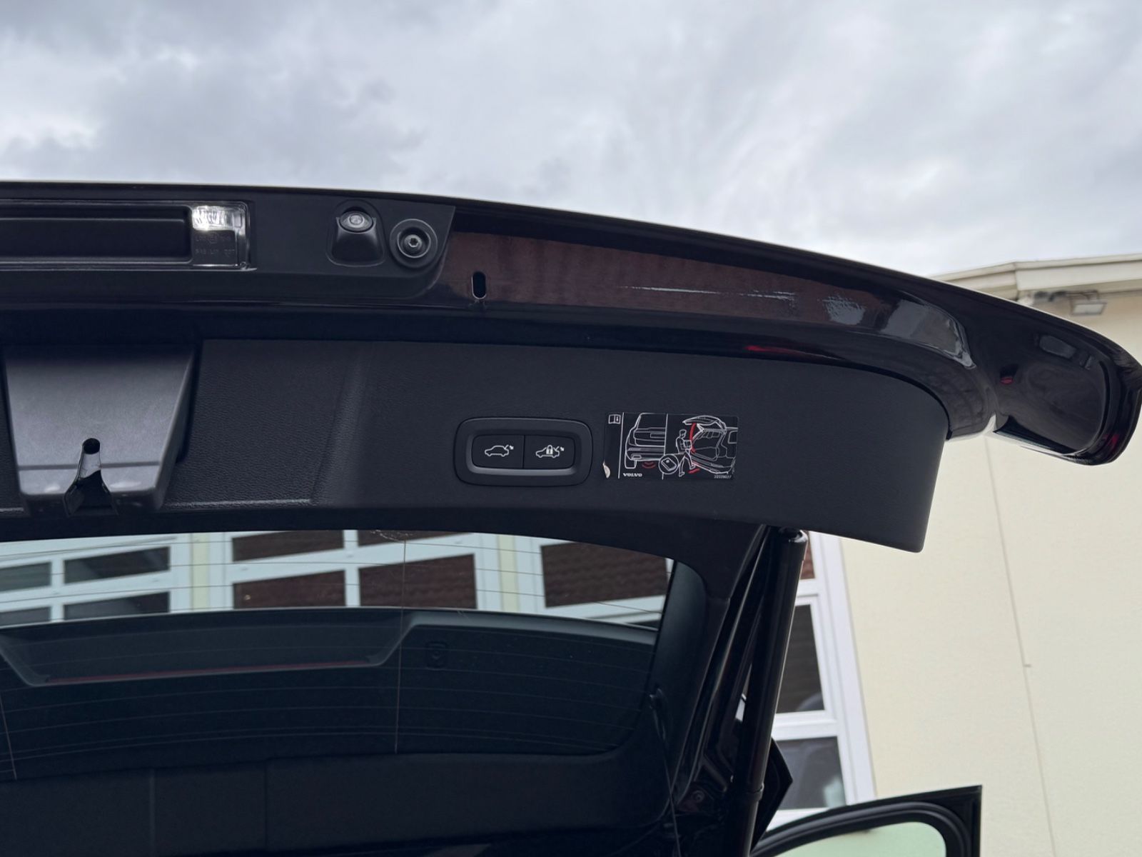 Volvo XC40 R Design 2WD PilotAssist/H&K/ foto 18