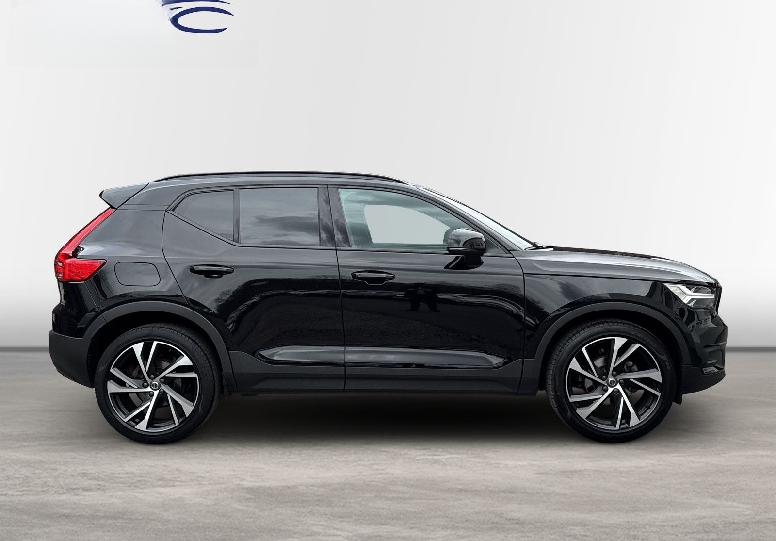 Volvo XC40 R Design 2WD PilotAssist/H&K/ foto 4
