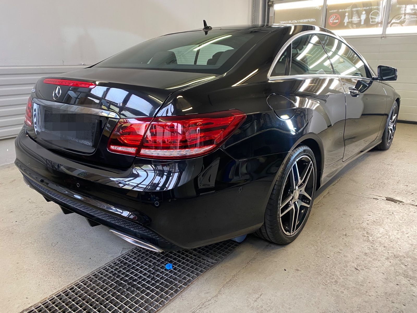 Mercedes-Benz E 220 Coupé BlueTEC AMG / Coupé foto 19