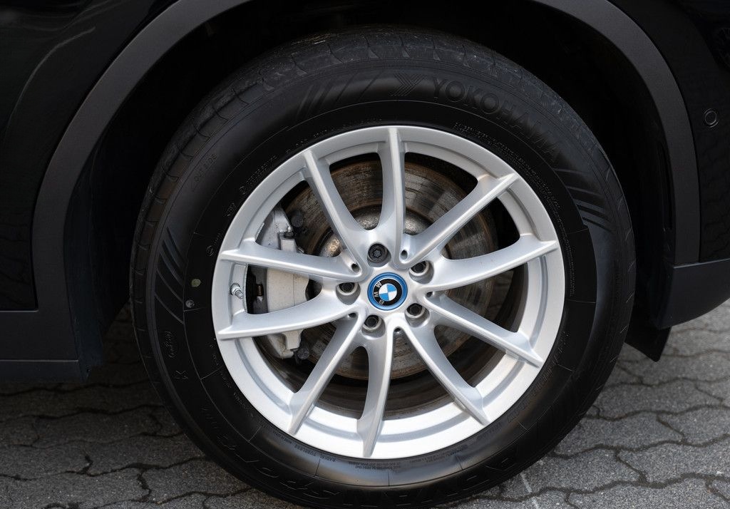 BMW X3 xDrive 30e FACEL. AHK 360° LED ACC W-LAN NAVI foto 11