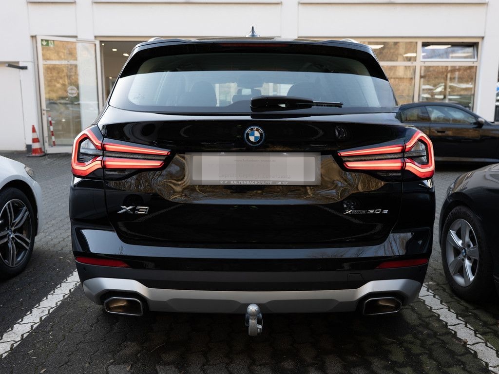 BMW X3 xDrive 30e FACEL. AHK 360° LED ACC W-LAN NAVI foto 6