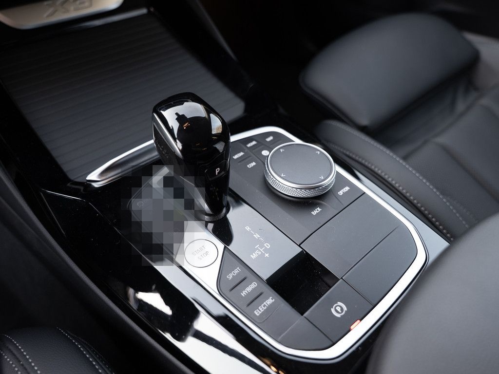 BMW X3 xDrive 30e FACEL. AHK 360° LED ACC W-LAN NAVI foto 23