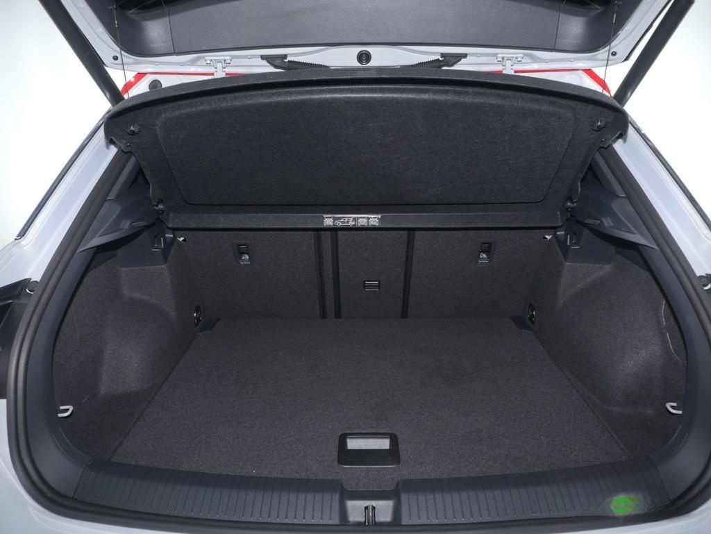Volkswagen T-Roc 1.5 TSI Sport Navi/Pano/V-Cockpit/ACC/18" foto 11