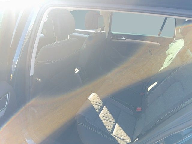 Volkswagen Passat Variant 1.4 TSI eHybrid GTE Matrix Pano foto 11