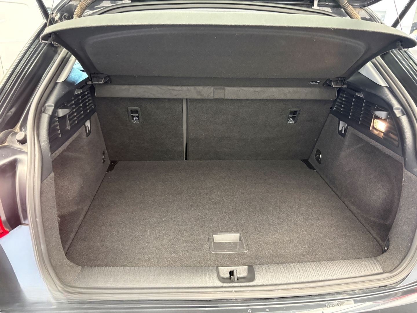 Audi Q2 35 TFSI LED KAMERA NAVI 18 PDC DAB foto 14