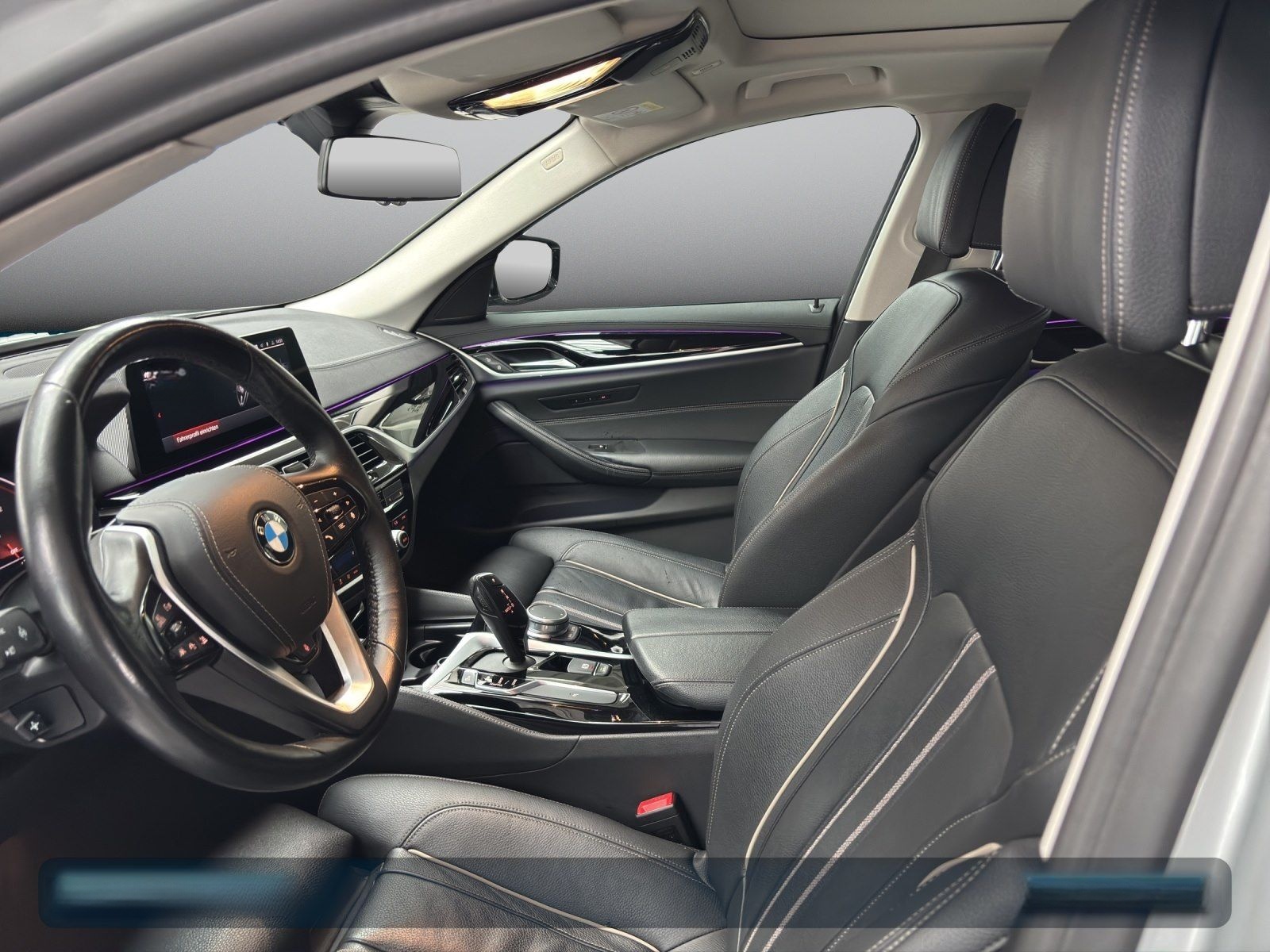 BMW 530i xDrive Touring Luxury Line Head-Up+StHz+ACC foto 11