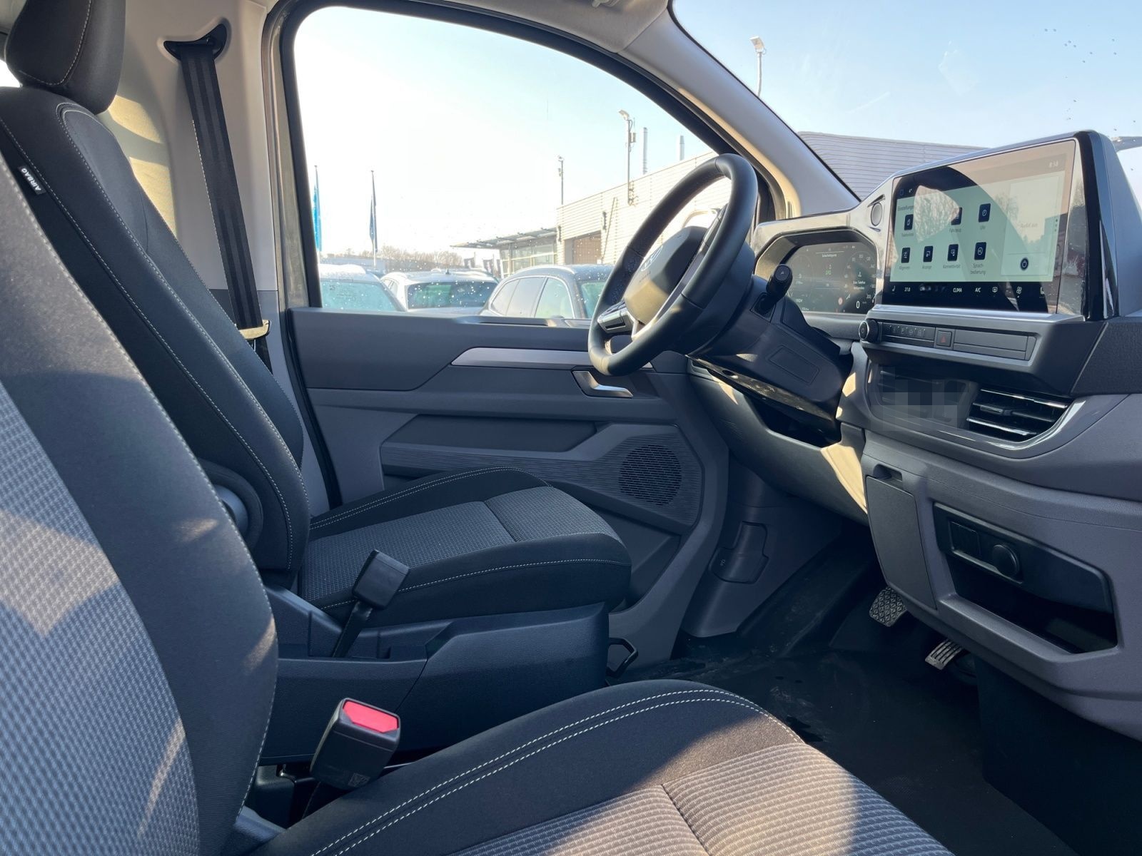 Volkswagen T7 Transporter Kombi Plus MIXTO LR 2.0TDI foto 9