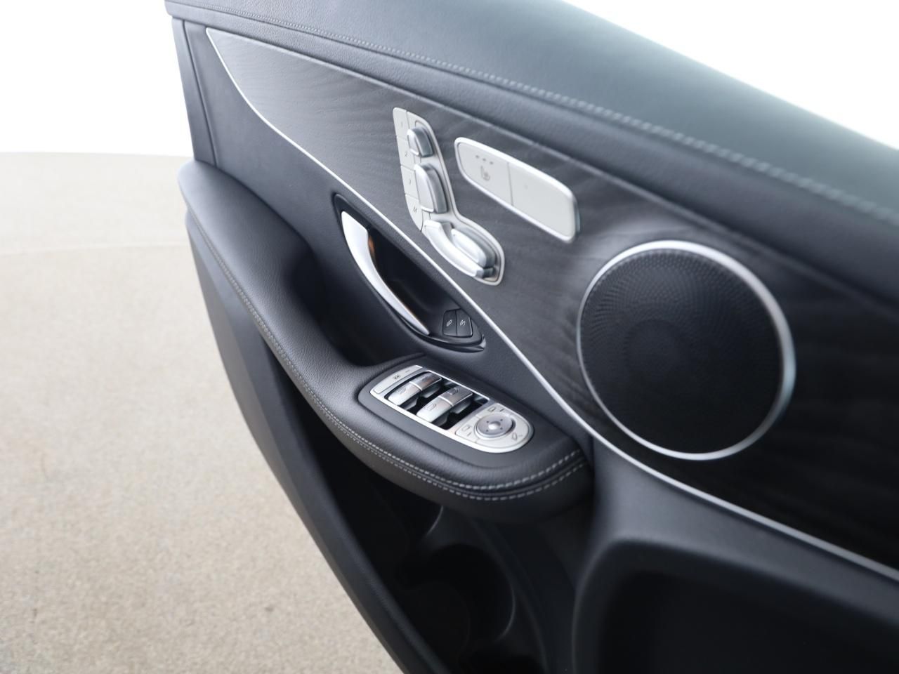 Mercedes-Benz GLC 220 d 4M Exclusive Pano AHK Airmatic 19 Zoll foto 14