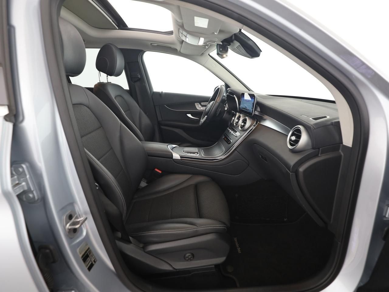 Mercedes-Benz GLC 220 d 4M Exclusive Pano AHK Airmatic 19 Zoll foto 10