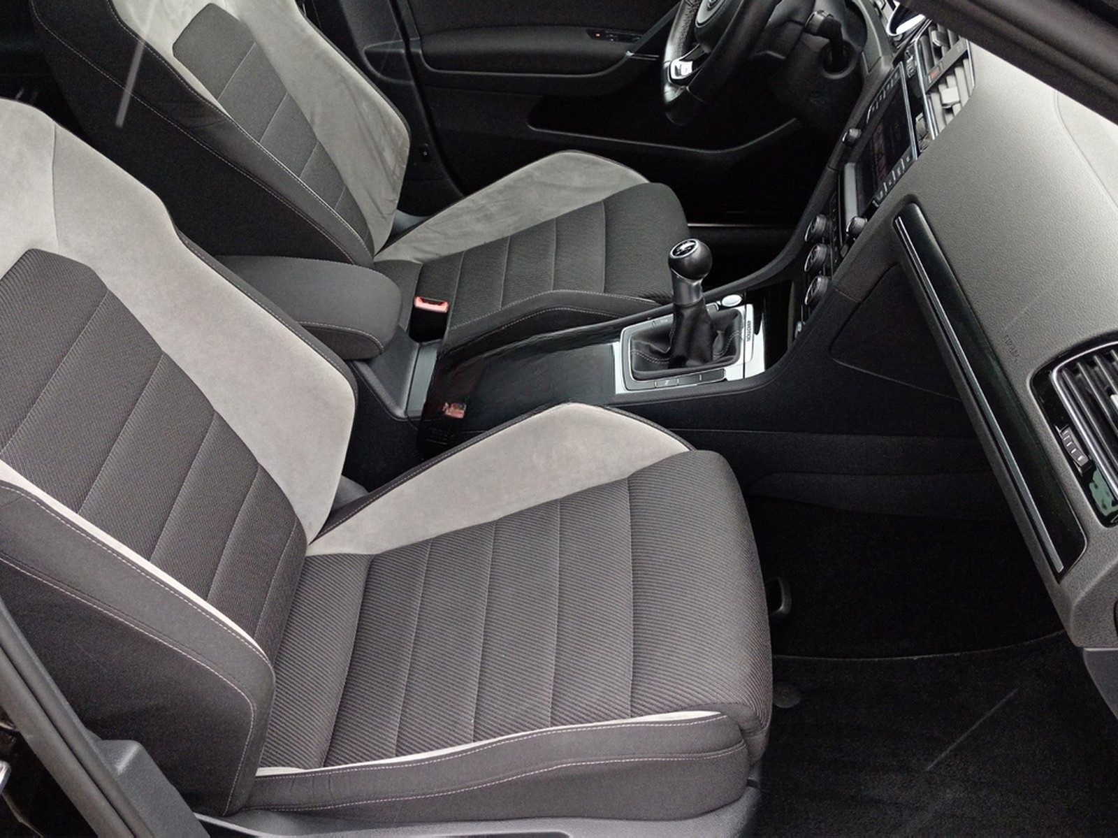 Volkswagen Golf VII Lim. R BMT 4Motion Bi Xenon foto 17