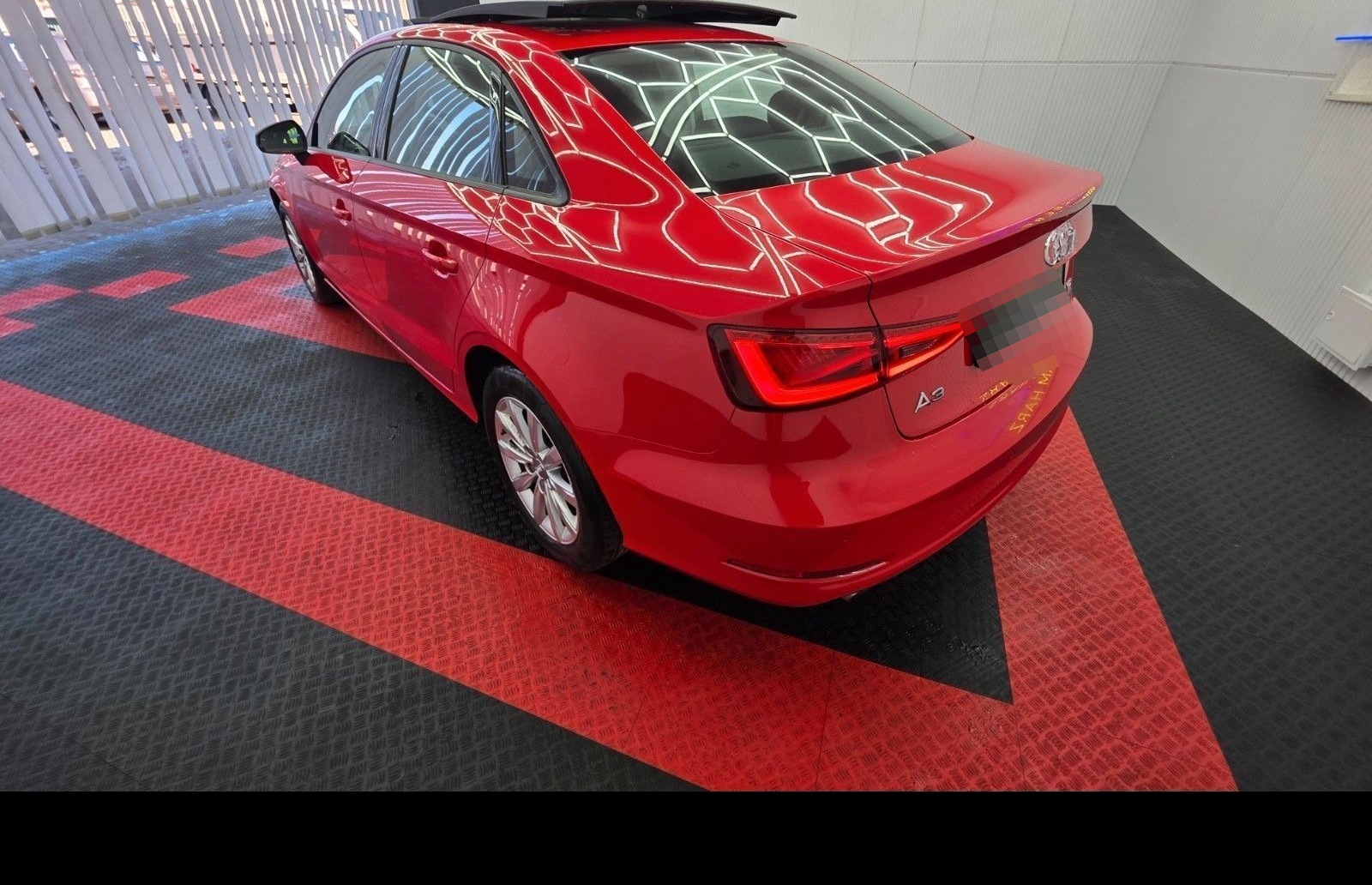 Audi A3 2.0 TDI Lim. quattro Xen Panorama Nur 39 TKM foto 4
