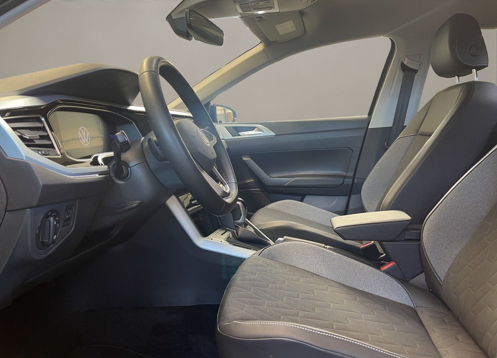 Volkswagen Polo VI 1.0 TSI Goal ACC AHK AUT Kam. Navi LED foto 8