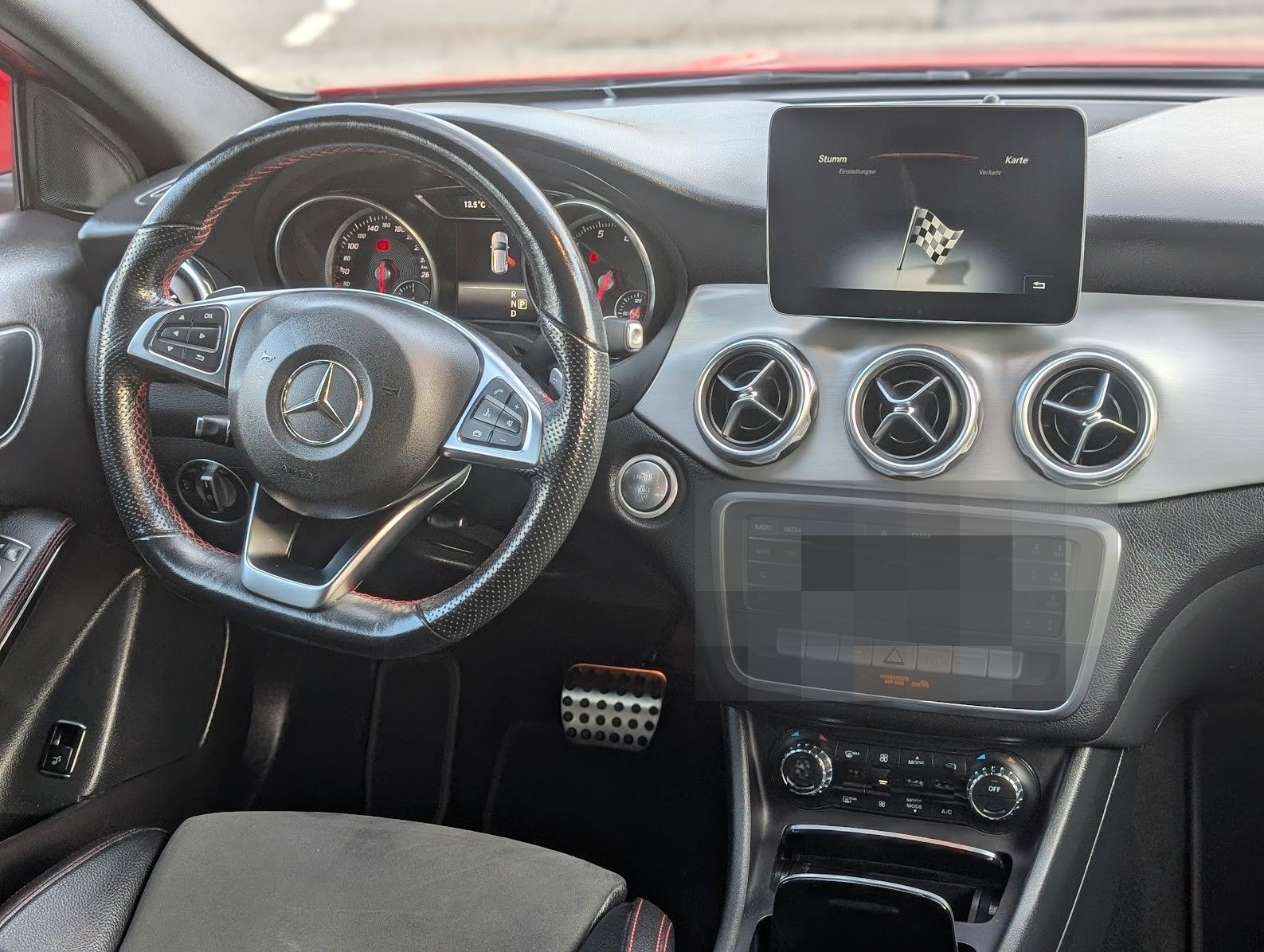 Mercedes-Benz GLA 180 AMG Line. LED. NAVI. Kamera. Keyless foto 17