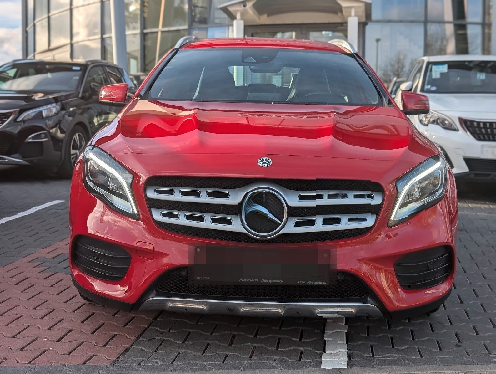 Mercedes-Benz GLA 180 AMG Line. LED. NAVI. Kamera. Keyless foto 3