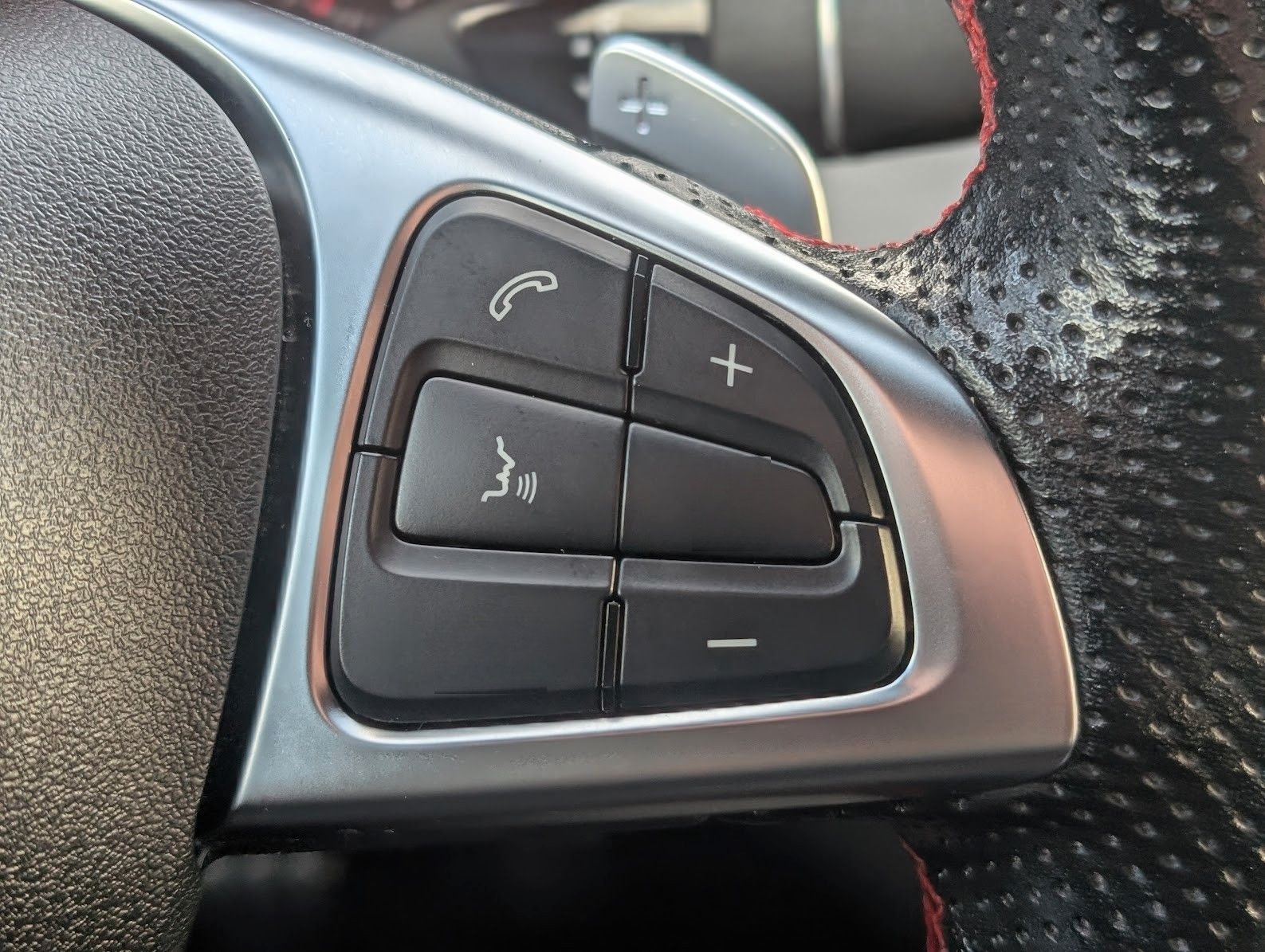 Mercedes-Benz GLA 180 AMG Line. LED. NAVI. Kamera. Keyless foto 22