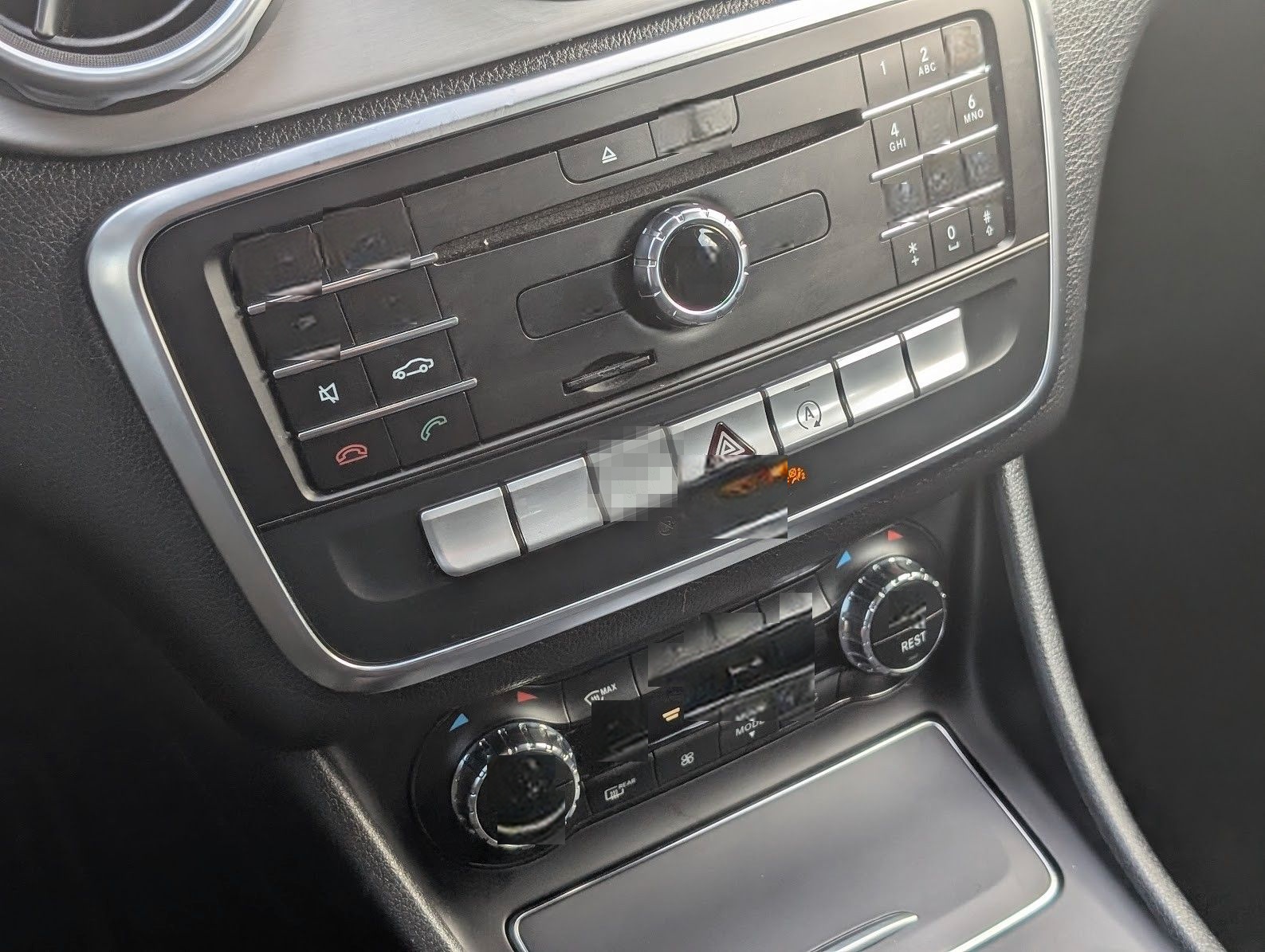 Mercedes-Benz GLA 180 AMG Line. LED. NAVI. Kamera. Keyless foto 24