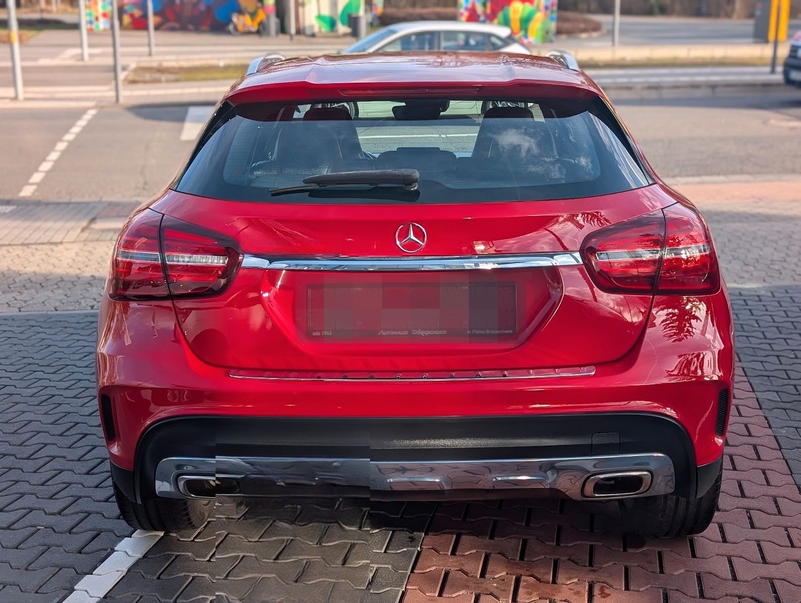 Mercedes-Benz GLA 180 AMG Line. LED. NAVI. Kamera. Keyless foto 9