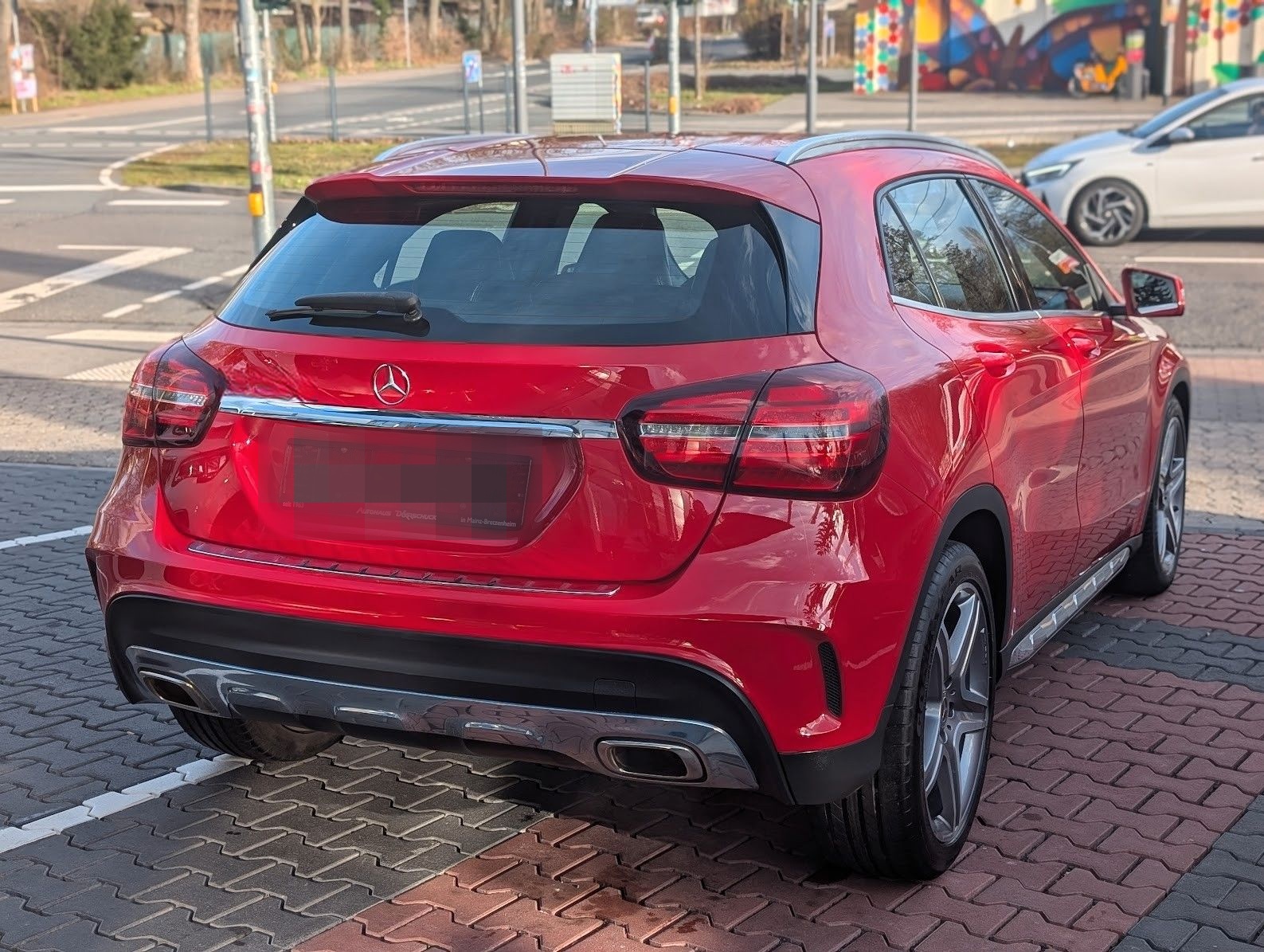 Mercedes-Benz GLA 180 AMG Line. LED. NAVI. Kamera. Keyless foto 10