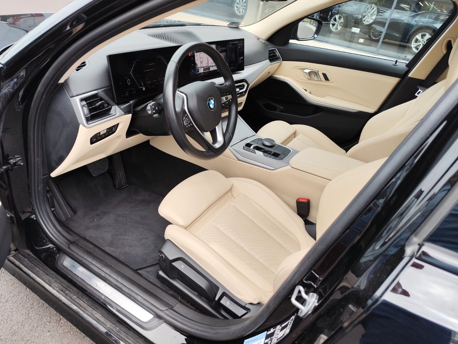 BMW 318 I Touring * Leder Sportsitze* Carplay* foto 5