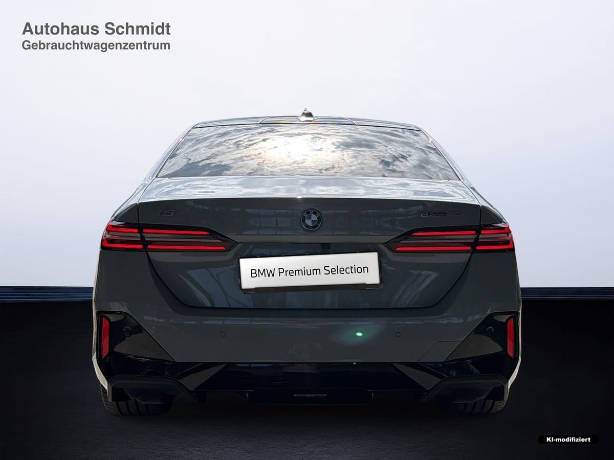 BMW i5 eDrive40 Limousine M Sportpaket 21 LC Prof foto 4