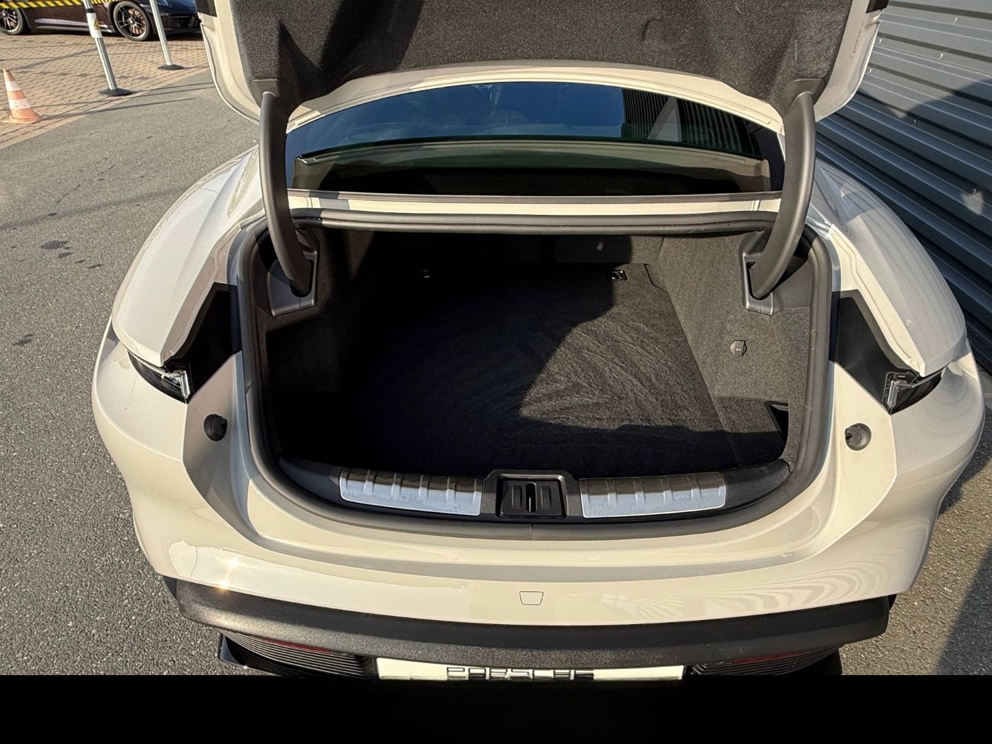 Porsche Taycan GTS*NACHTSICHT*BEIFAHRERDISPL*HINTERACHSL foto 17