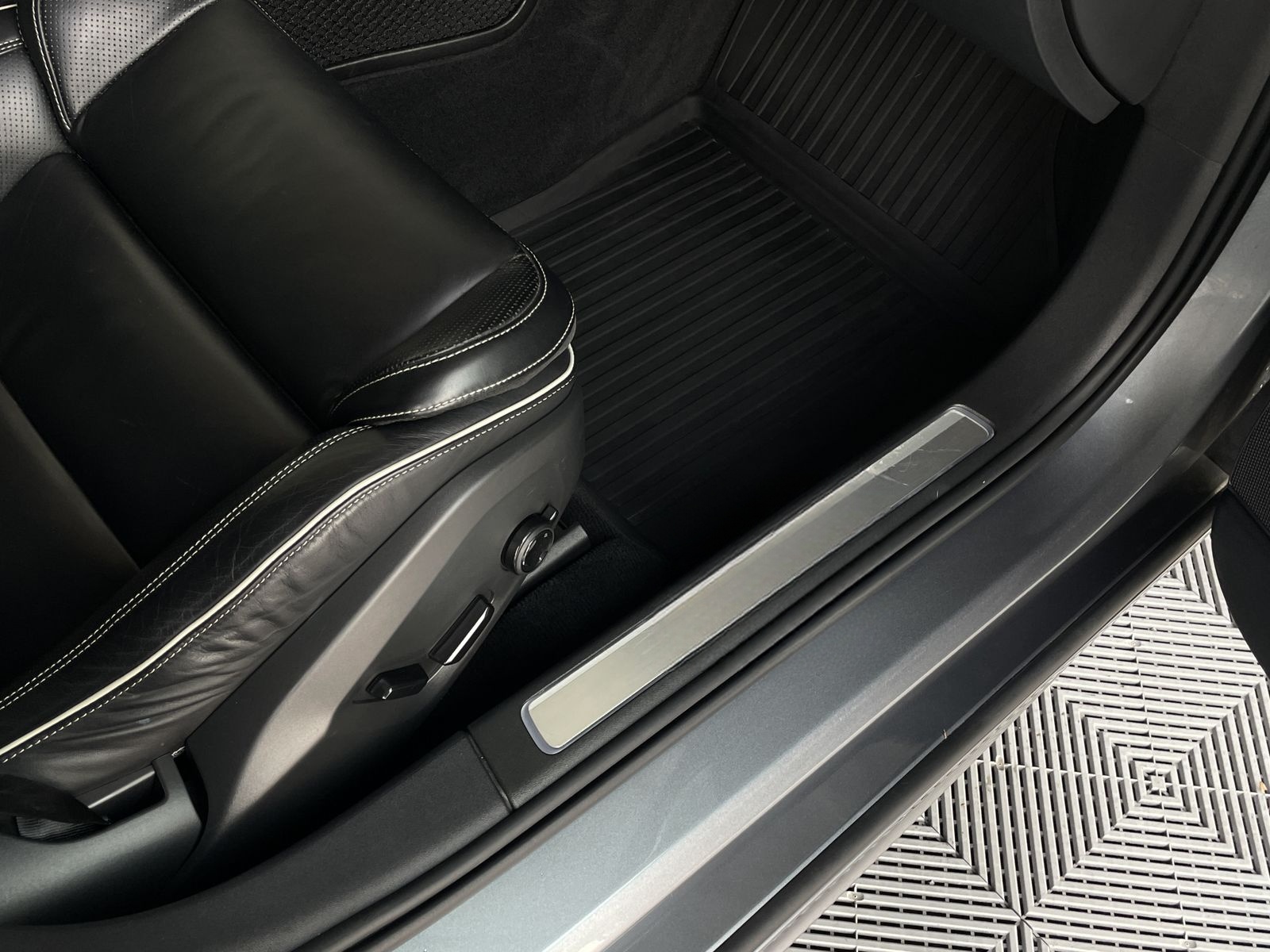 Volvo S90 D5 AWD*R-DESIGN*CARBON*HuD*HARMAN/KARDON* foto 14