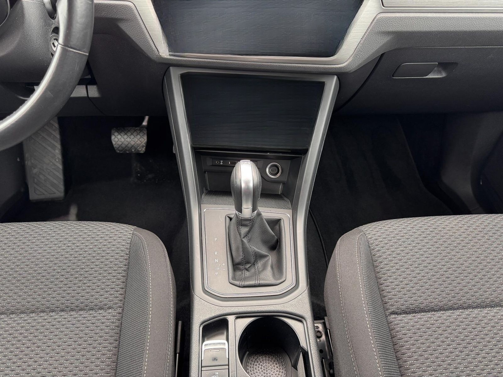 Volkswagen Touran 1.4 TSI Comfortline NAVI  AHK PDC Auto... foto 11