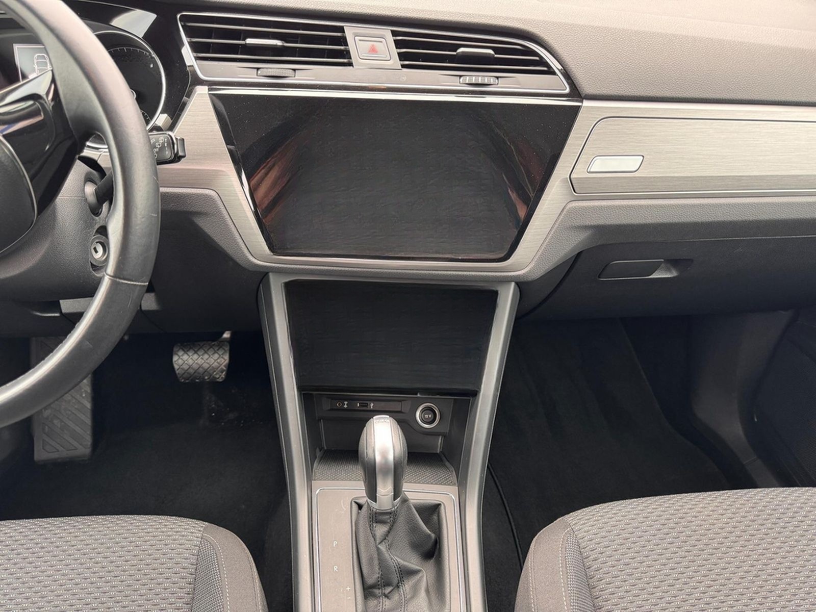 Volkswagen Touran 1.4 TSI Comfortline NAVI  AHK PDC Auto... foto 12