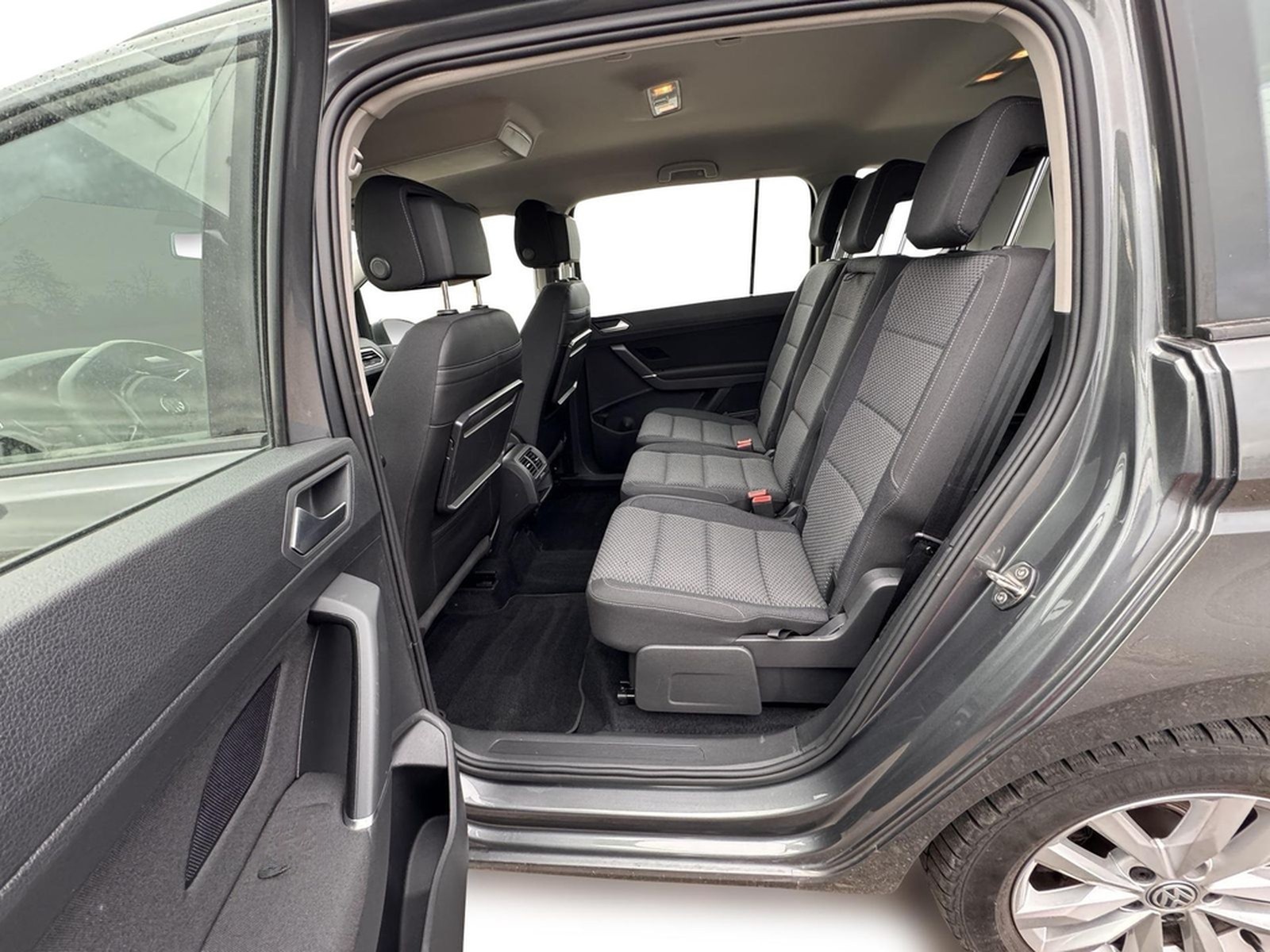 Volkswagen Touran 1.4 TSI Comfortline NAVI  AHK PDC Auto... foto 13