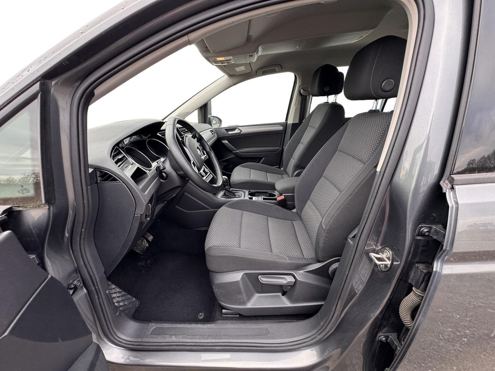 Volkswagen Touran 1.4 TSI Comfortline NAVI  AHK PDC Auto... foto 14