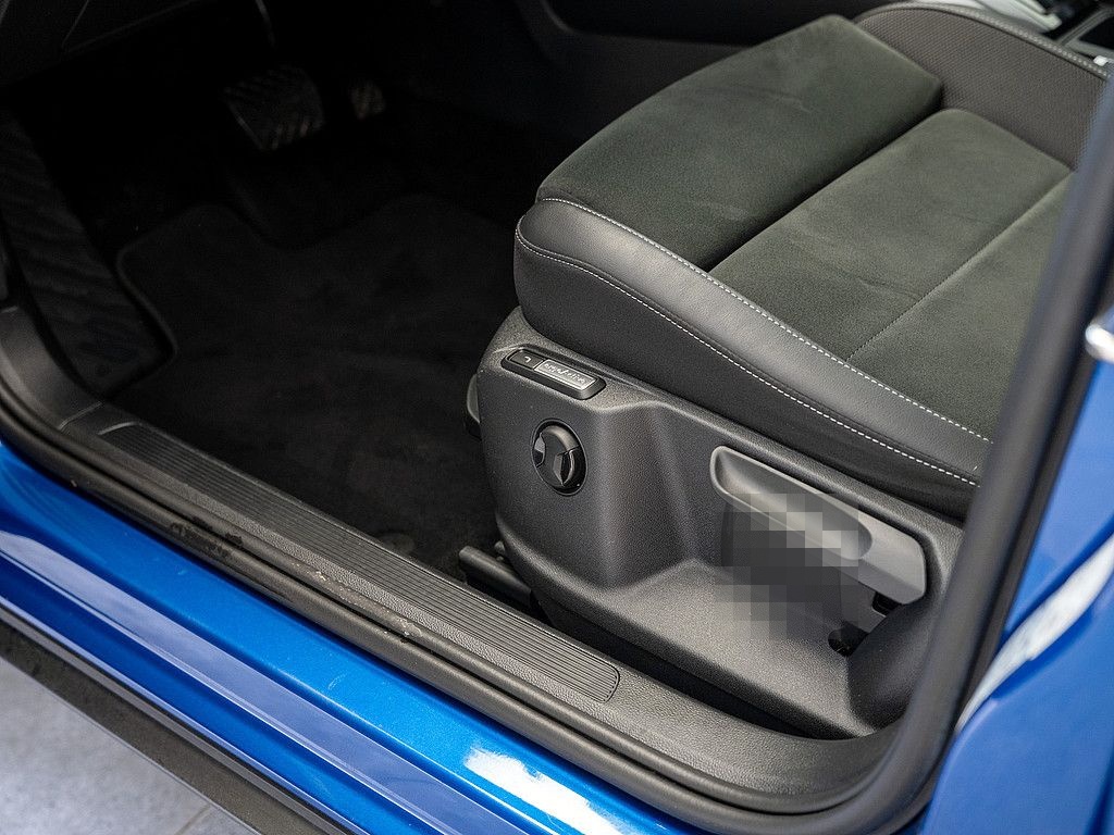 Volkswagen T-Roc 1.5 TSI Style AHK LED NAVI ACC Kam foto 14