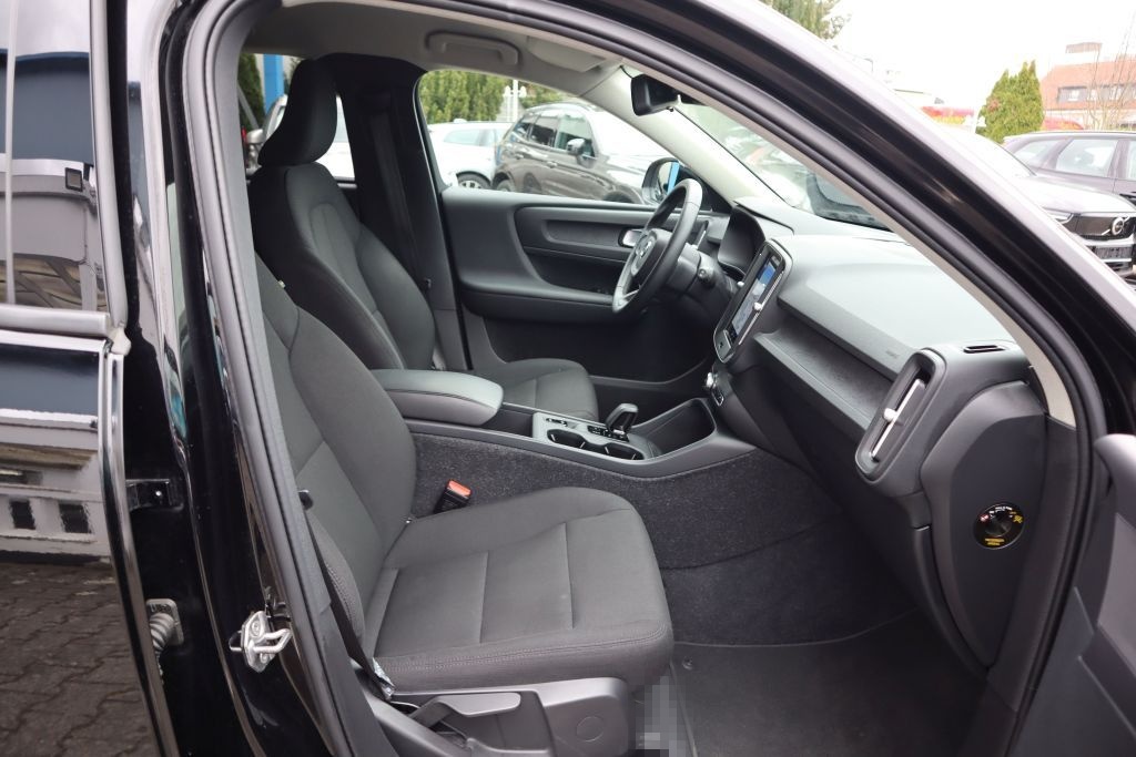 Volvo XC40 T3 Geartronic Momentum Core|NAVI|R-CAM|SHZ foto 14