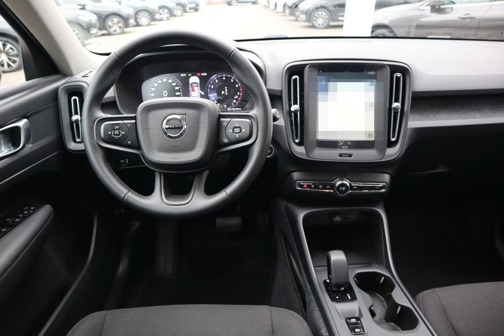 Volvo XC40 T3 Geartronic Momentum Core|NAVI|R-CAM|SHZ foto 16