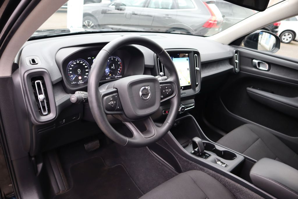Volvo XC40 T3 Geartronic Momentum Core|NAVI|R-CAM|SHZ foto 18