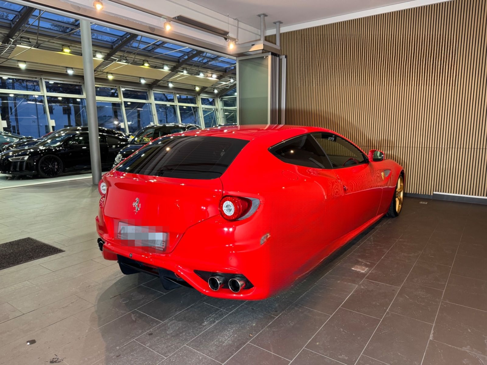 Ferrari FF 6,3 V12 4x4 *CARBON/SPORT/LEDER/LIFT* foto 8