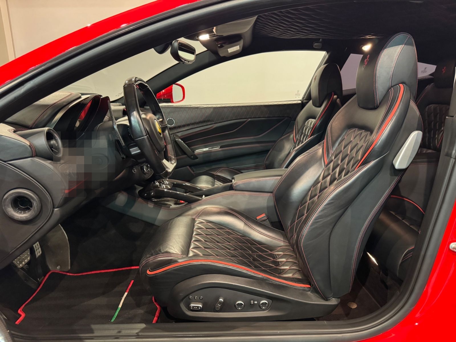 Ferrari FF 6,3 V12 4x4 *CARBON/SPORT/LEDER/LIFT* foto 10