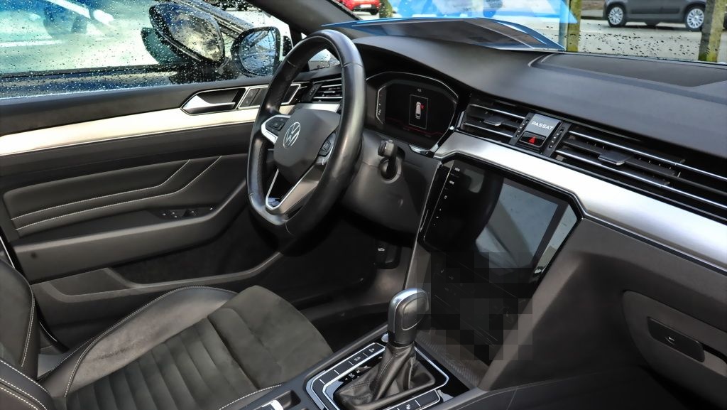 Volkswagen Passat Variant 2.0 TDI Elegance Navi Matrix AHK foto 6