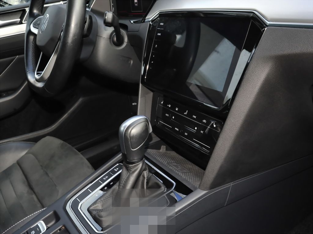 Volkswagen Passat Variant 2.0 TDI Elegance Navi Matrix AHK foto 8