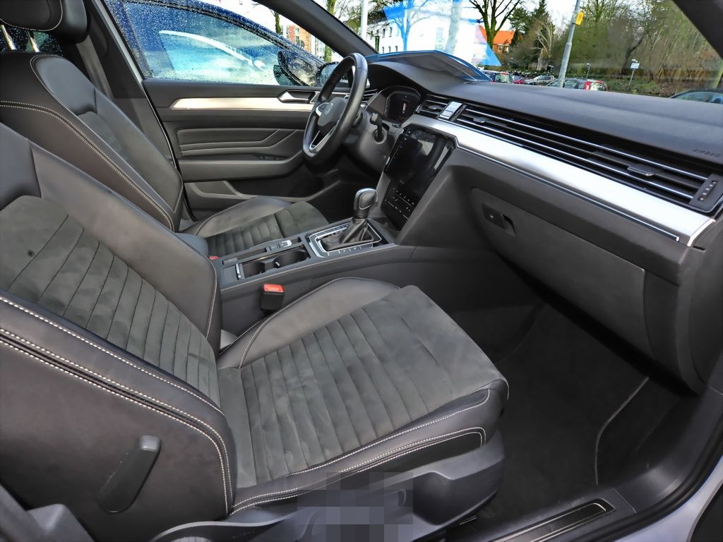 Volkswagen Passat Variant 2.0 TDI Elegance Navi Matrix AHK foto 9